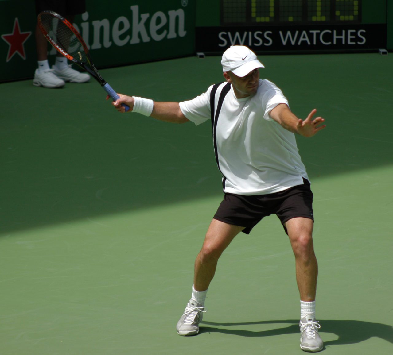 The Main Tennis Stances for Hitting Groundstrokes - Tennis Instruction